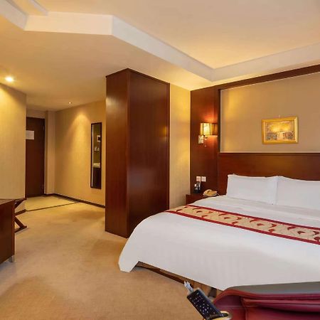 Ramada Shanghai Wujiaochang Exterior foto